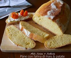 Farina ottenuta dalla macinazione del chicco del granturco, in italia conosciuta soprattutto per è ottima insieme alla farina di riso o alla farina di quinoa, e va miscelata con accortezza negli impasti di pane e pizza. Pane Con Farina Di Mais E Patate Miele Farina Fantasia Pane Con Farina Di Mais Pane Idee Alimentari