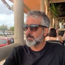 Daniel Gatica (@SdGatica)