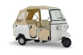 Kimiangel food truck for kids 3 in 1 fast food/ice cream/candy shopping cart with music and light play food toy car set holiday birthday gifts for 3 4 5 year old girls & boys. Kenalan Sama Piaggio Ape Motor Roda Tiga Yang Disangka Bajaj Dan Pernah Jadi Hadiah Spesial Untuk Valentino Rossi Gridoto Com