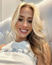 Morgan Sutherland's Instagram, Twitter & Facebook