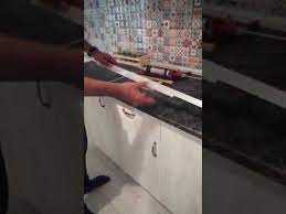 Mermer tozu ve polyester mikserde karıştırılır. Viva Mutfak Tezgahi Mermer Onu Profili Montaji Tezgah Alin Citasi Tezgah Damlalik Ve Su Tutucu Youtube