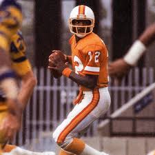 Tampa bay buccaneers established in 1976. Buccaneers Should Ve Brought Back Creamsicle Jerseys Sports Illustrated