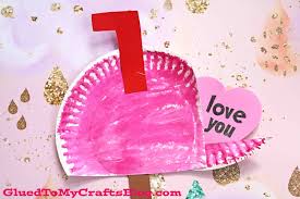 Learn how easy it is to create this darling unicorn valentine holder out of paper plates. Paper Plate Valentine S Day Mailbox Kid Craft