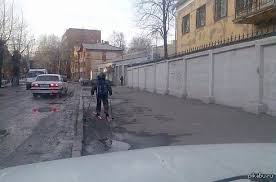то ли лыжи не едут то ли я долбанутый Stoyu Na Asfalte V Lyzhi Obutyj To Li Lyzhi Ne Edut To Li Ya Dolbanutyj Pikabu