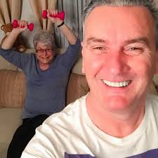 Country Music Artists Conway, Loretta, Tre, and Tayla Discussion