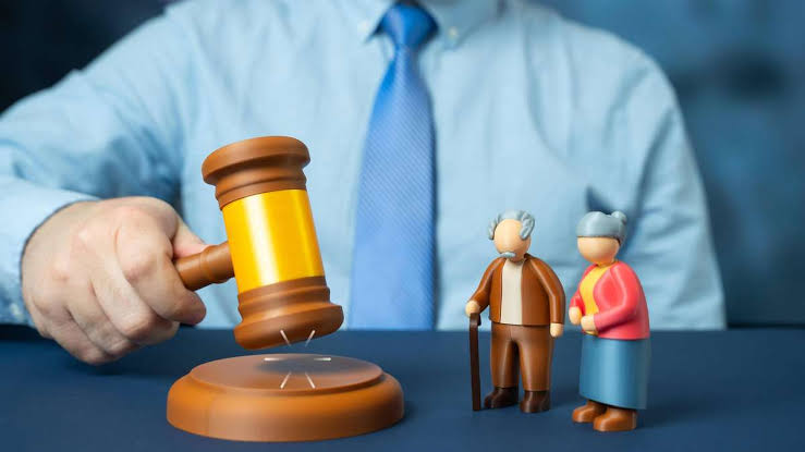Rentner verklagen Bundesregierung: Es geht um 240 Milliarden Euro
