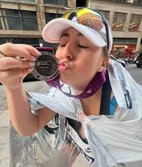 To everyone who said that visiting Chicago would ruin all of my plans…you  were right (also: my friend @julia.downing decided about a year ago to run  her first marathon and