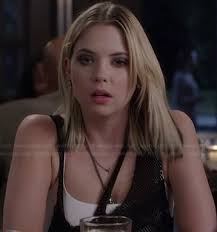 Pretty Little Liars 5x11 "No One Here Can Love or..." Outfits & Fashion