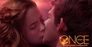 Walkbynight Wendy Darling S Hidden Kiss Happy Birthday To Mymidnightlullaby Peter And Wendy Once Upon A Time Peter Pan Robbie Kay