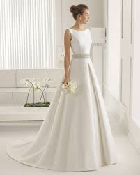 Schlicht Einfach Aber Dennoch Ein Elegantes Brautkleid Wedding In 2020 Braut Hochzeitskleid Kleider Hochzeit