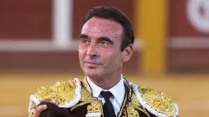 Enrique Ponce se muda a Almería junto a Ana Soria