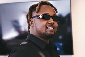 Haircuts Near Me in Munford