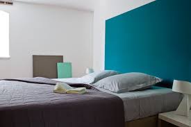 Des têtes de lit qui font réver réalisations. Bleu Canard En Tete De Lit Contemporain Chambre Paris Par Peinture Tollens