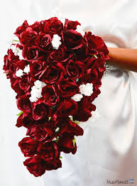 2 pack flower bouquet holder, foam floral handle bouquet holders bridal bouquet handle for flower arrangement, flowers decoration with 50 pieces flower pins corsages pins wedding bouquet pins. Diy Budget Friendly Red Rose Cascade Wedding Bouquet