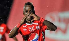 El delantero david fernando lemos fue anunciado oficialmente como nuevo jugador del equipo escarlata, que en los próximos días anunciará el cuerpo técnico que estará al frente del equipo en los nuevos retos. America De Cali Hoy En Que Va La Salida De Santiago Moreno Antena 2