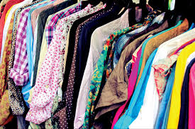 7 Best Places For Street Shopping In India Wonder Wardrobes The linking road is home to some of the quirkiest clothes and accessories you can wish to find while out street shopping. places for street shopping in india