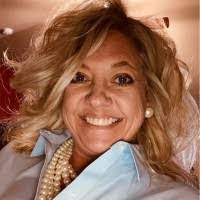 Marie Santangelo's Instagram, Twitter & Facebook