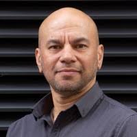 100+ perfiles de «Garrity»