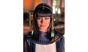 وعلقت ميرال على مشاركتها في موكب نقل المومياوات الملكية من خلال صفحتها على إنستغرام قائلة: Vhrqmisszm6q8m