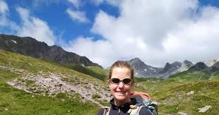 Esther dingley, 37, was last seen on november 22 as she made her way to the summit of the pic de sauveguard mountain in the pyrenees. La Familia Confirma Que Los Restos Hallados En El Pirineo Frances Son De La Montanera Inglesa Esther Dingley