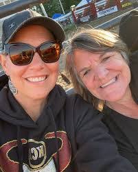 Jessica Krawczyk's Instagram, Twitter & Facebook