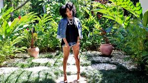 Therefore, this hair oil serves as a natural cure for depression causing hair loss. Is That Oil A Moisturizer Or A Sealer You Should Know The Difference Naturallycurly Com