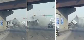 And doniphan drive in reference to a motor vehicle accident with injuries. El Pasoan Captures Deadly Crash As Cement Truck Rips Semi In Half