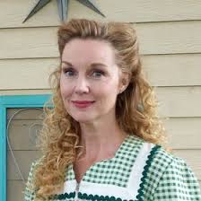 Ms. Sam Mullen Doss (samwearsdresses)