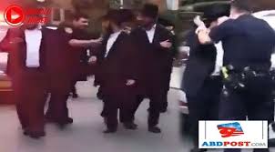 Nypd Musevileri Boyle Gozaltina Aldi Amerika Birlesik Devletleri Nin New York Eyaletine Bagli Brooklyn Kentinde Aralarinda Ortodoks Muse Brooklyn Amerika Polis