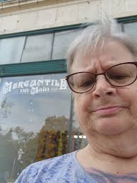 Found the hopper at Sue's Quilt Creations. Very nice shop and very  friendly. Very nice fabric and goodies.