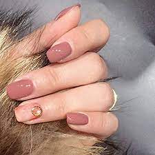 Red nails is the last of the stories featuring conan the cimmerian written by american author robert e. Handcess 24 Stk Falsche Nagel Rosa Nude Marmor Glitter Gel Naturliche Short Square Nails Full Cover Salon Nagel Kunst Fur Frauen Amazon De Beauty