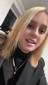 Vidéos de madissonrigaux143 (@madissonrigaux143) avec Only hot people use  this sound