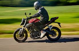 Zumindest ist dies in d so. Bis 125 Kubikzentimeter Auto Fuhrerschein Gilt Kunftig Auch Fur Kleine Motorrader Politik Stuttgarter Nachrichten