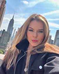 Derek Mungons's Instagram, Twitter & Facebook