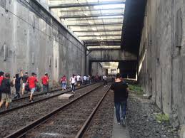Buendia station is located in forbes park. Commuters Walk Along Mrt3 Tracks As Coach Gets Detached From Train