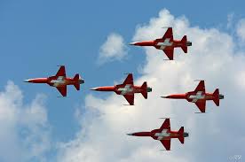 In 1996 the patrouille suisse added smoke systems to the aircraft giving a much nicer effect for the spectators as well as increasing pilot safety making it easier to see. Patrouille Suisse F5 Tiger Photo Manfred Bachmann Photos At Pbase Com