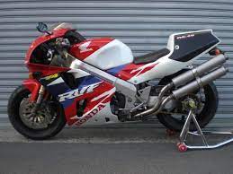 rvf rc45 gpフォーミュラーチタンスリップオン 左２本出し