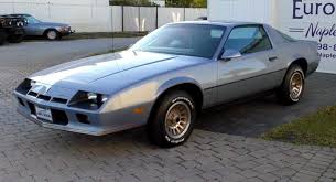 1984 chevrolet camaro berlinetta tried to lure female buyers with luxury and starship tech in 2020 chevrolet camaro camaro models chevy camaro
