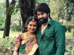 Pin By Jagadish M Pawar On Yash Indian Baby Showers Baby Shower Images Celebrity Couples