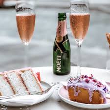 prettiest champagne tea in london at peggy porschen cakes growingupcali com pinkcakes peggyproschencakes londontea food eat london tea