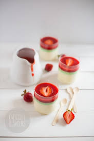 Deser Z Bialej Czekolady Z Truskawkami I Wasabi Individual Desserts Desserts Eat Dessert