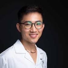 Daniel Heasley's Instagram, Twitter & Facebook