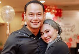 Fasha sandha & aidil aziz. Aidil Aziz Fasha Sandha Dikurniakan Cahaya Mata Perempuan