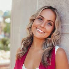 I am so excited to announce that I have accepted a full-time position at  Nuveen, a TIAA company as an Internal Advisor Consultant! Upon graduating  from the Kelley School of Business in