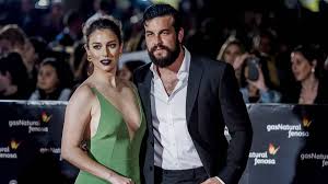Mario casas sierra (born 12 june 1986) is a spanish actor. Mario Casas Y Blanca Suarez Han Roto Su Relacion Despues De Dos Anos De Noviazgo Y De Continuos Rumores Sobre Una Separacion Por La Distancia Entre Ellos Easy Reader