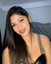 Raiza Sanchez's Instagram, Twitter & Facebook