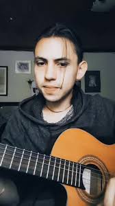 Chris Benavides (@chrisbmusicg)