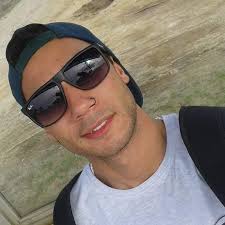 Profile for Leandro Brum