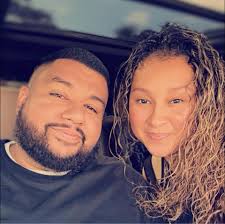 Which restaurants offer kids eat free/cheap deals throughout the week?