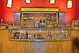 Yelp is a fun and easy way to find, recommend and talk about what's great and not so great in würzburg and beyond. Wohnzimmer Bar Clubkino Eben Der Salon Im Casino